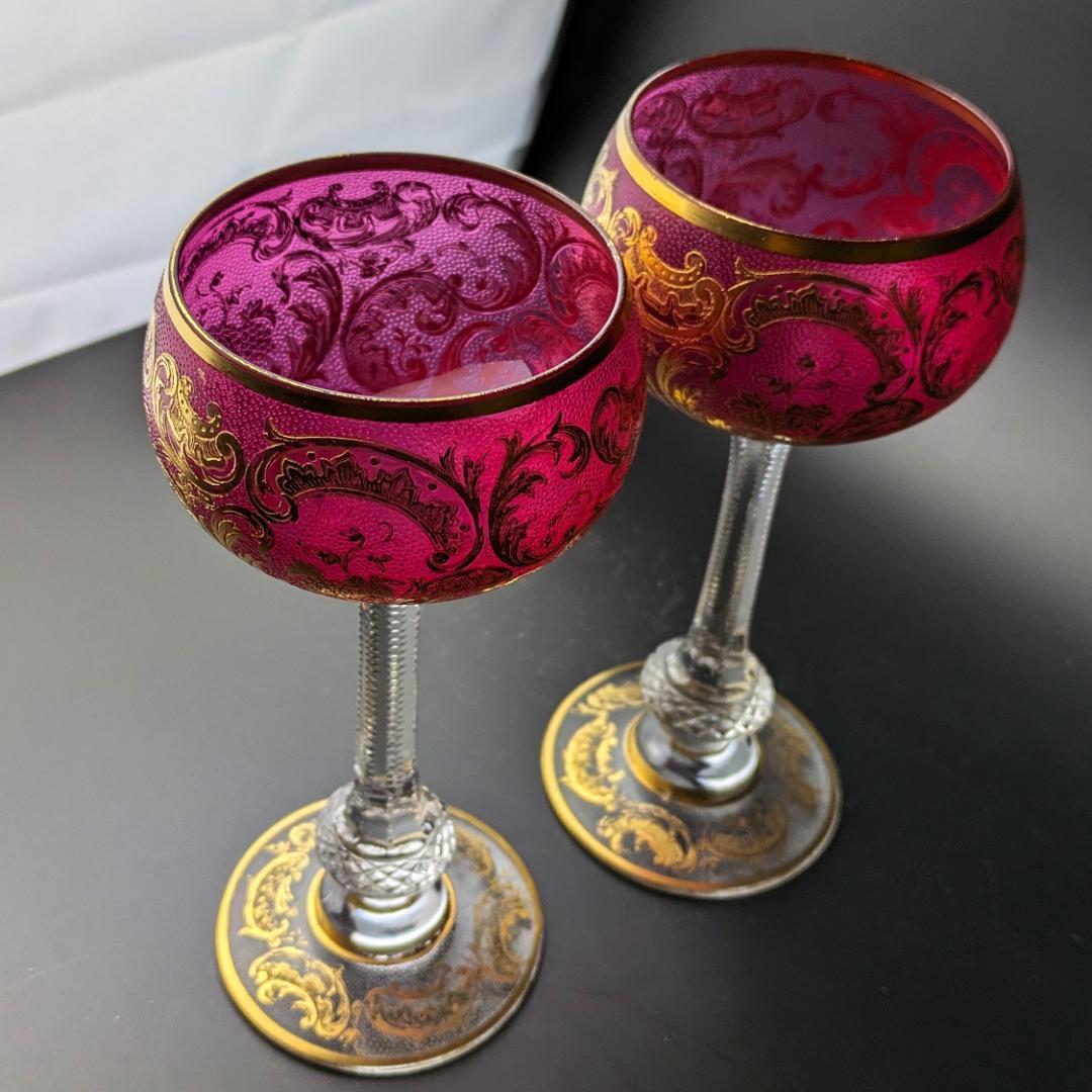 ゴージャスペア★ルビーレッド 17㎝ 金彩 多面カットステム グラス フランス