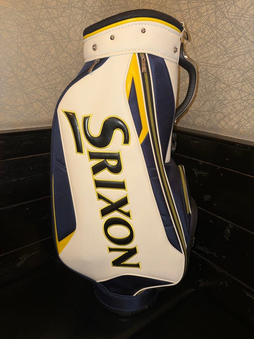 【新品未使用】スリクソン　松山英樹サイン入り　キャディバッグ他3点セット
