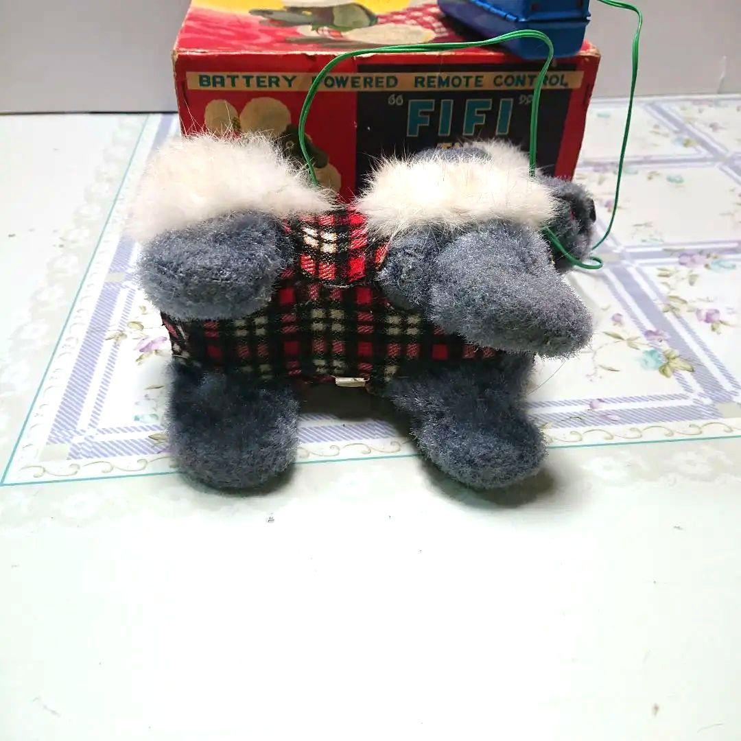 昭和レトロ、ブリキの有線リモコン犬のおもちゃ