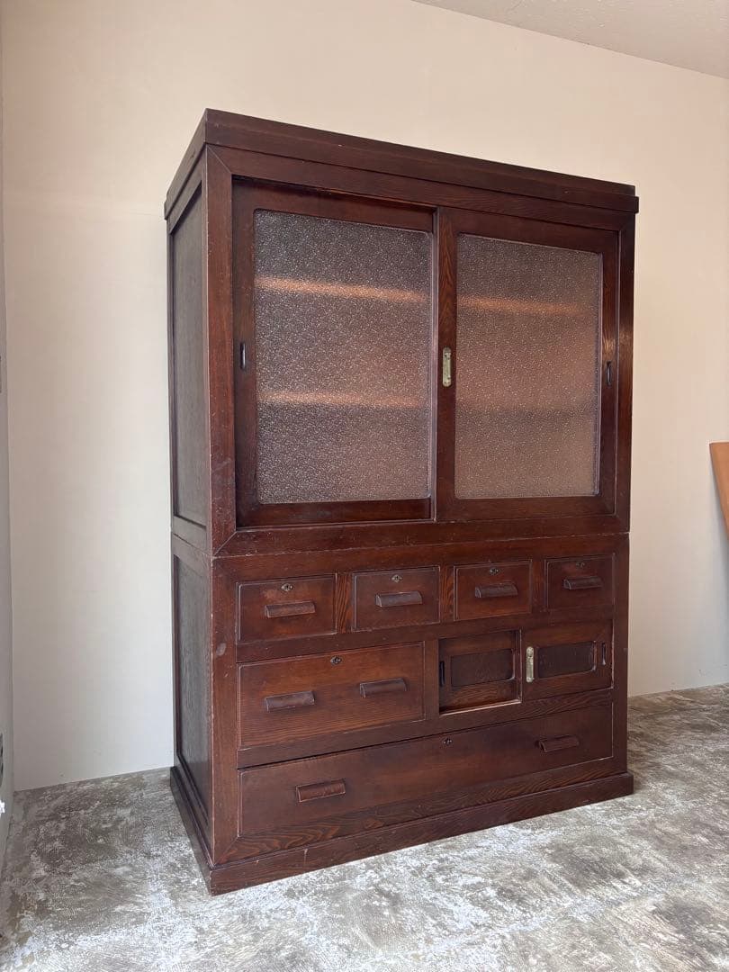 古い水屋箪笥　食器棚　ガラス棚　本棚　ガラスケース　箪笥 和家具　天然木