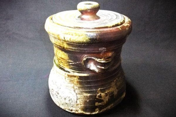 備前 水指 窯変 双耳付 焼き締 茶道具　陶器製 水差し 蓋付き
