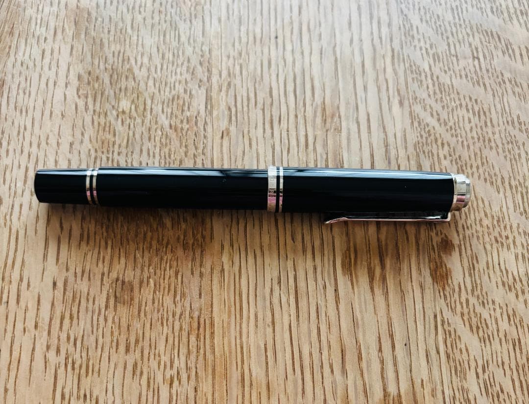 Pelikan★ペリカン★スーベレーン★M605★M（中字）★ブラック×シルバー