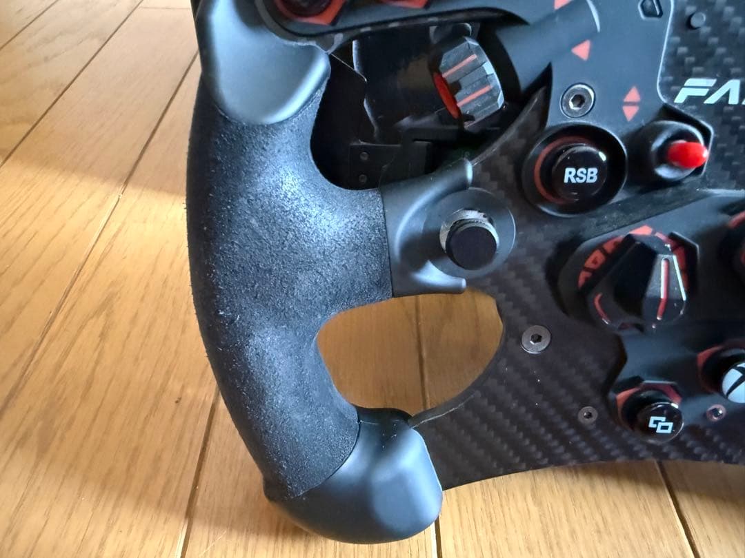 その他 FANATEC ClubSport Steering Formula V2 X