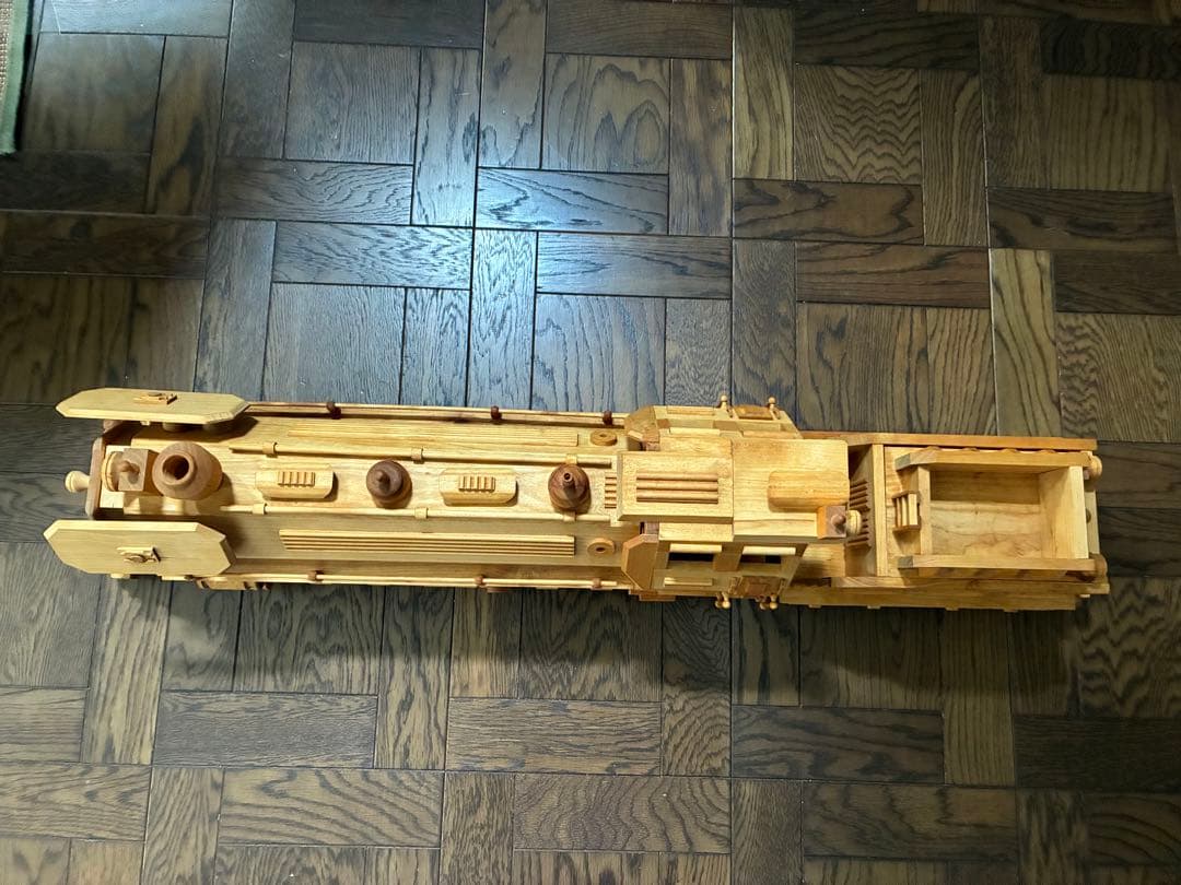 木製機関車模型 大型 ナチュラルウッド (ワインボトル1本グラス６個収納可)