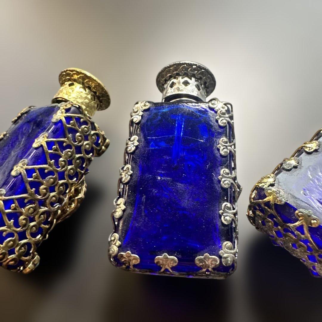 【専用価格】チェコガラス　ボヘミアン　ガラス　香水瓶　3点セット