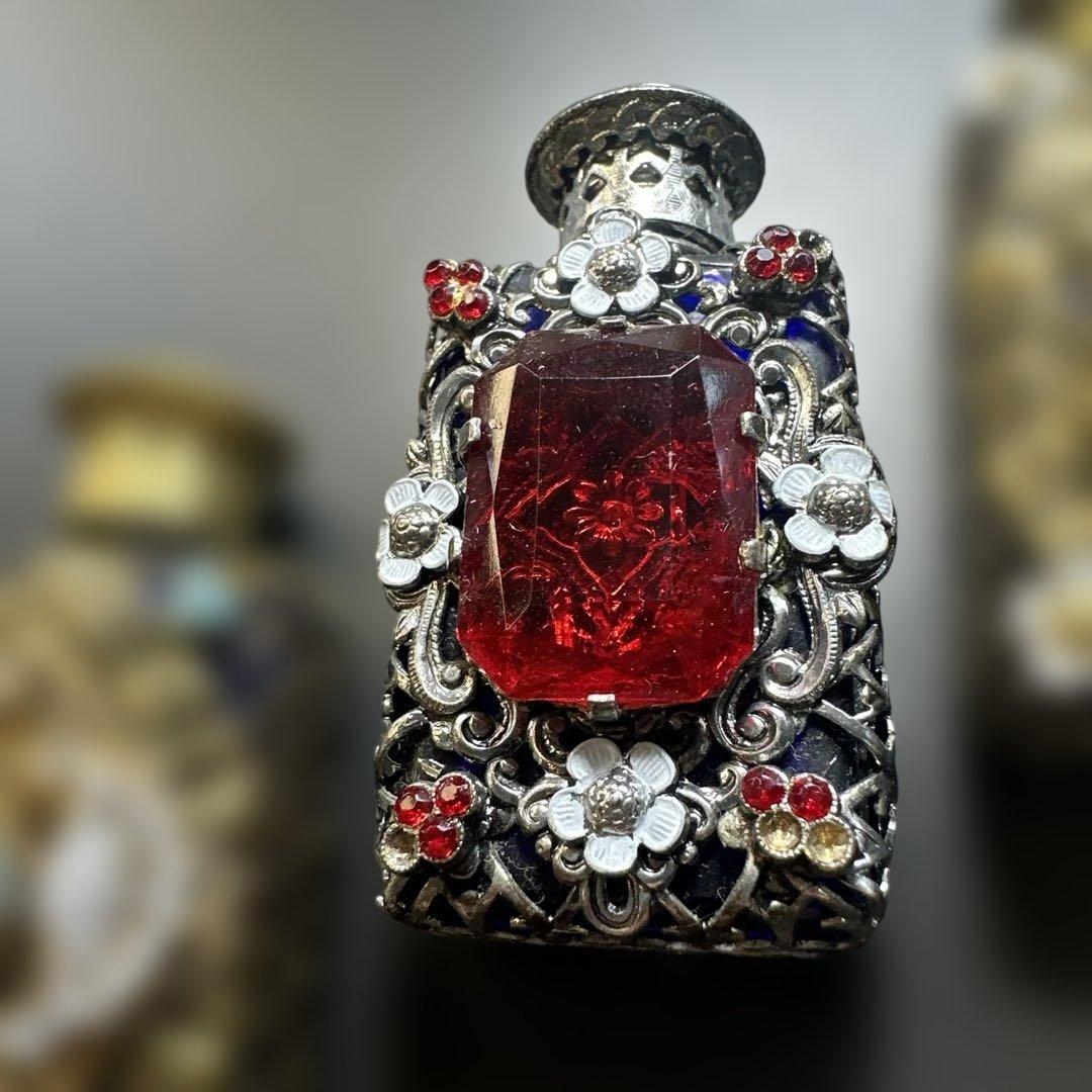 【専用価格】チェコガラス　ボヘミアン　ガラス　香水瓶　3点セット