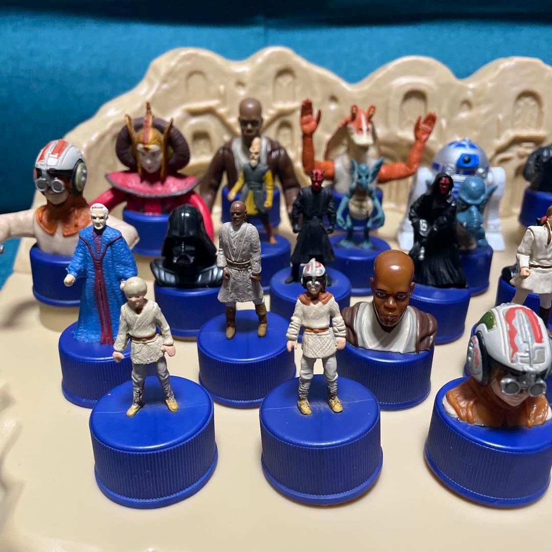スターウォーズ エピソード1ボトルキャップ フルコンプ コレクションステージ付き