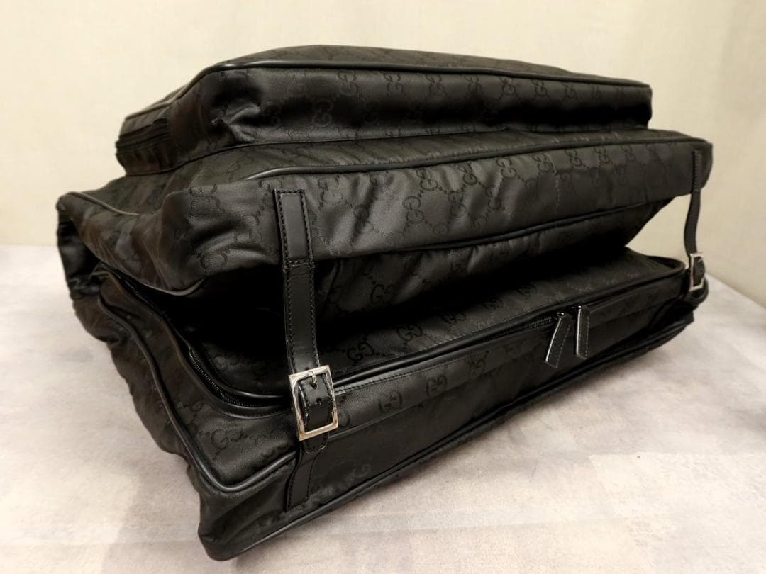 超美品:GUCCI:GGナイロン:カーフ レザー:本革 ガーメントケース