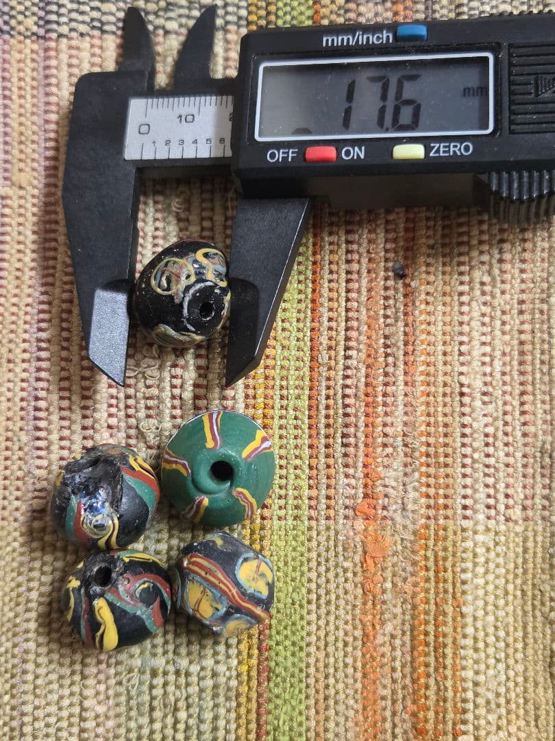 022　キングビーズ　割れ銀化あり　king beads　ビーズ5個セット