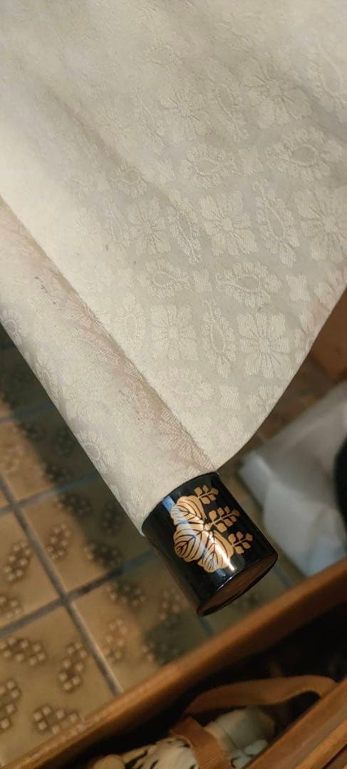 掛軸 橿原神宮 神武天皇御尊影 カク山画 絹本肉筆 共木箱付