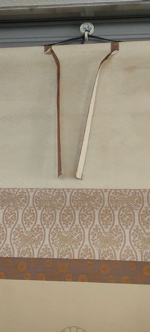 掛軸 橿原神宮 神武天皇御尊影 カク山画 絹本肉筆 共木箱付