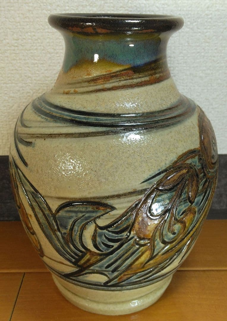 人間国宝 金城次郎 海老魚紋花瓶 栞 共箱 壺屋焼 壷屋焼 やちむん 上作花瓶