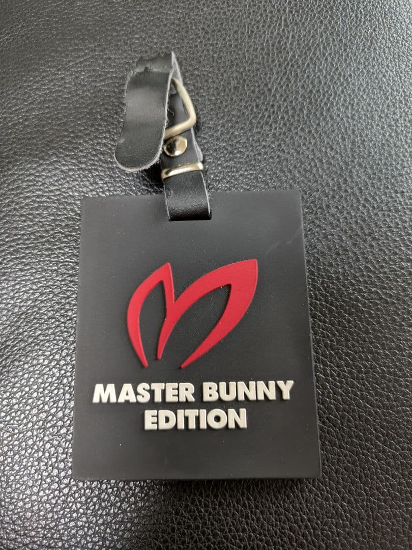 MASTER BUNNY EDITION スタンド式キャディバッグ シルバー