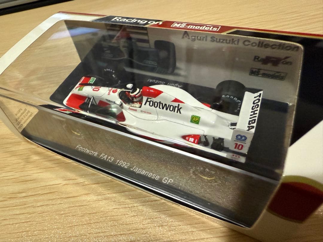 Racing on特注 スパーク 1/43 フットワーク FA13 鈴木亜久里