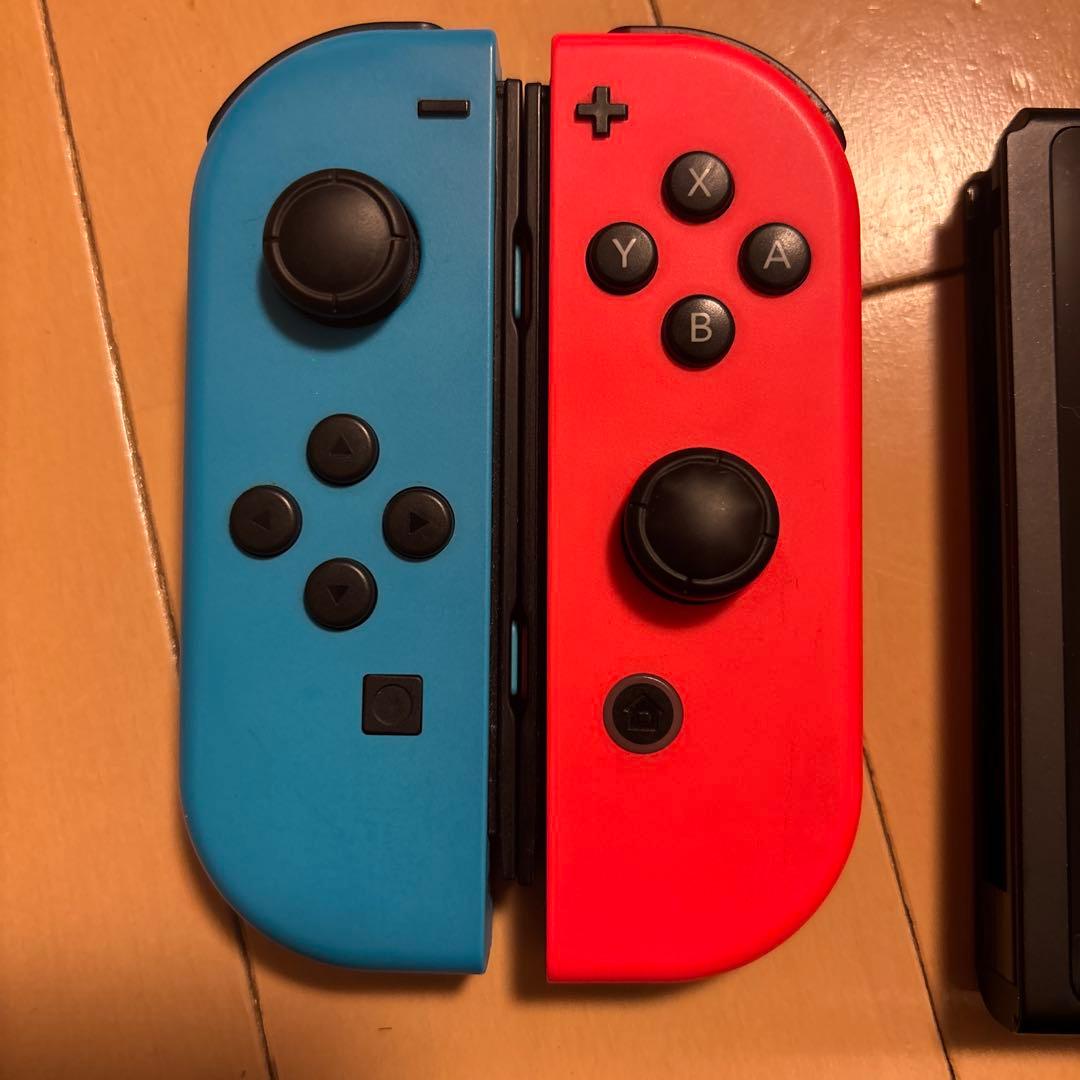 Nintendo Switch 本体 青/赤 Joy-Con 付属