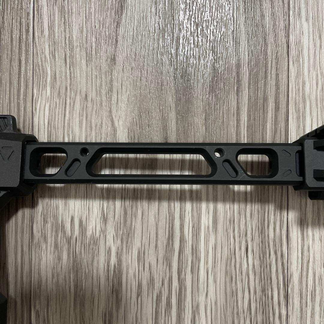実物 STRIKE INDUSTRIES フォールディングストック ストライク