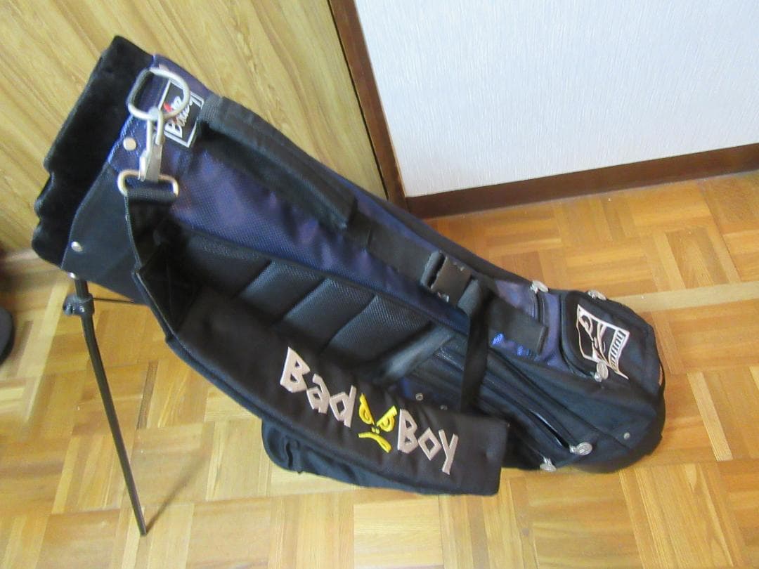 ★Ｂａｄ　Ｂｏｙ★スタンドバック★黒／青★