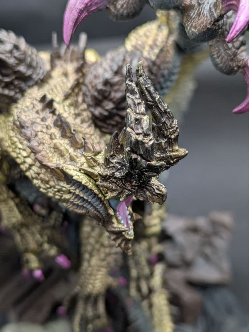 シャガルマガラ　フィギュア　箱無し　カプコン　クリエイターズモデル　モンハン