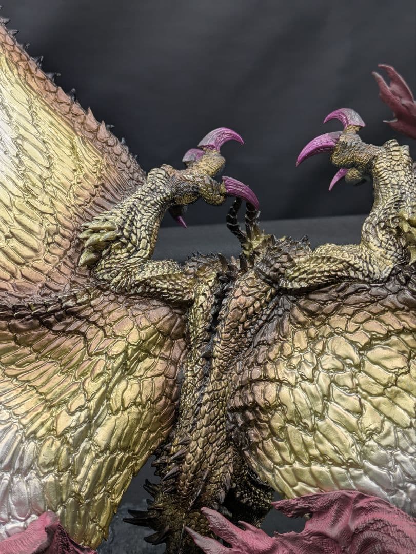 シャガルマガラ　フィギュア　箱無し　カプコン　クリエイターズモデル　モンハン