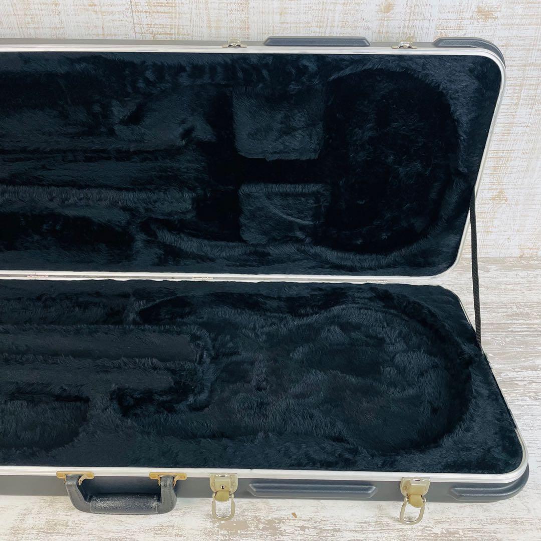 Music Man ミュージックマン　ベース用モールドハードケース　USA製