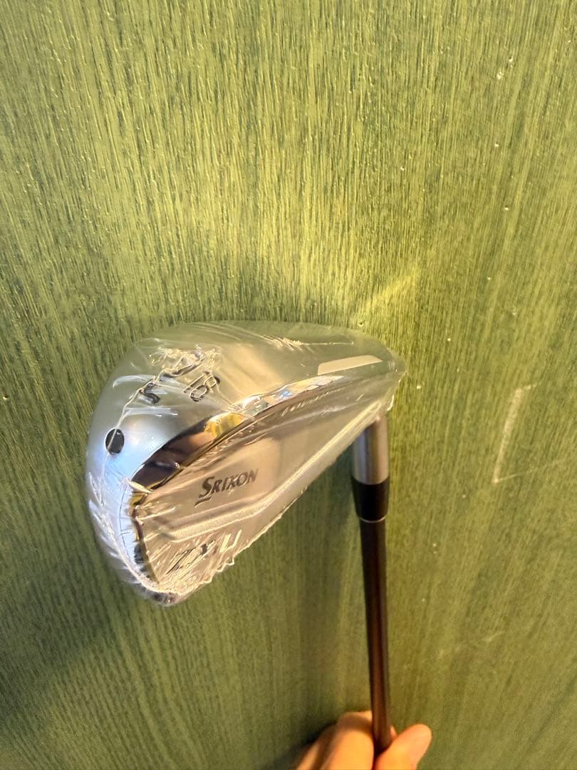 スリクソン　ZXiU 2番　18° 新品未使用