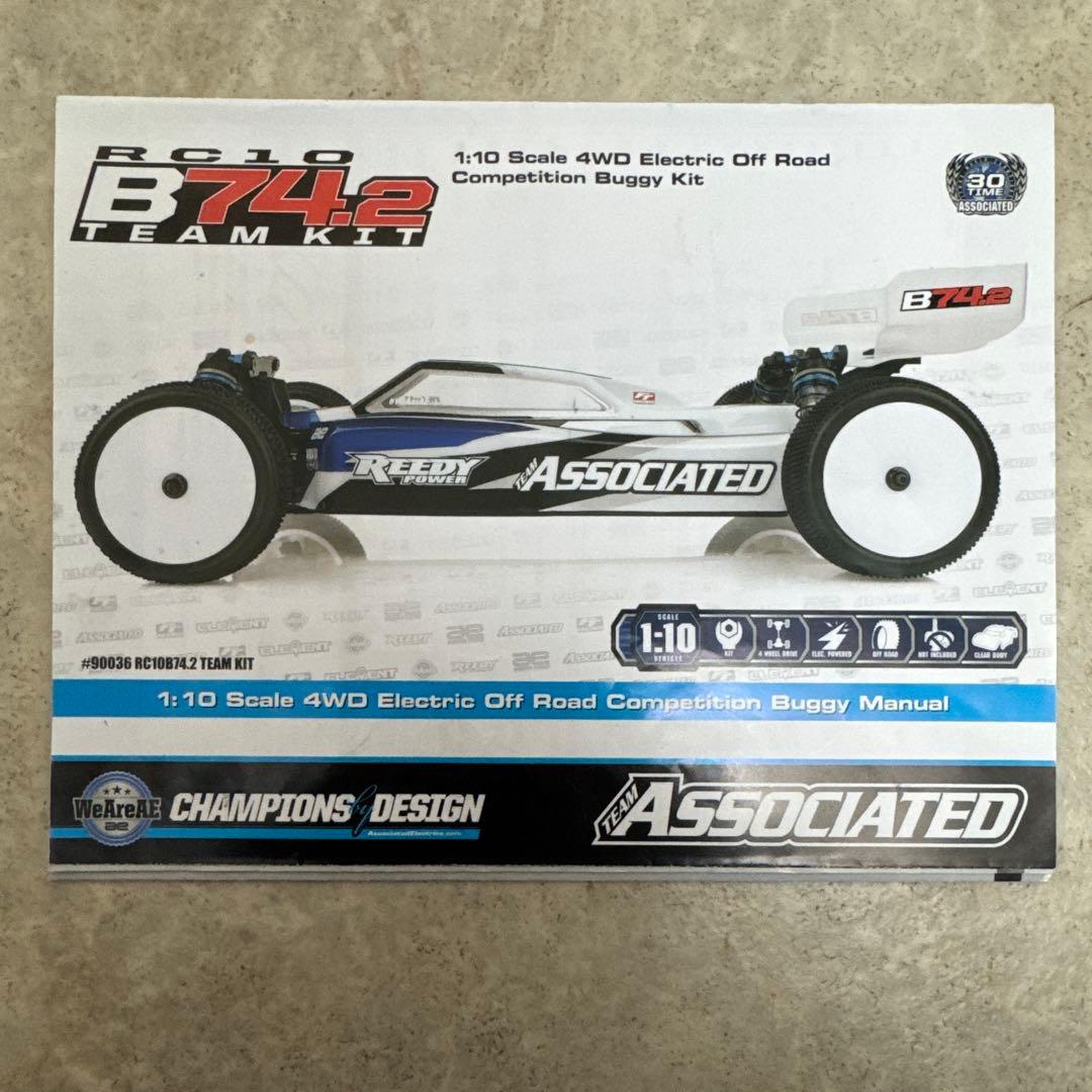 アソシエイテッド RC10 B74.2 CE (組立メカ搭載済み)