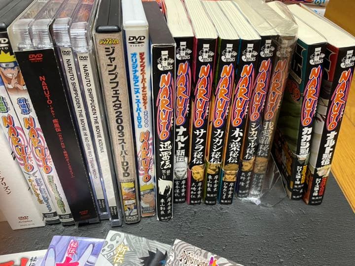 ナルト全巻　＋　関連小説・DVD