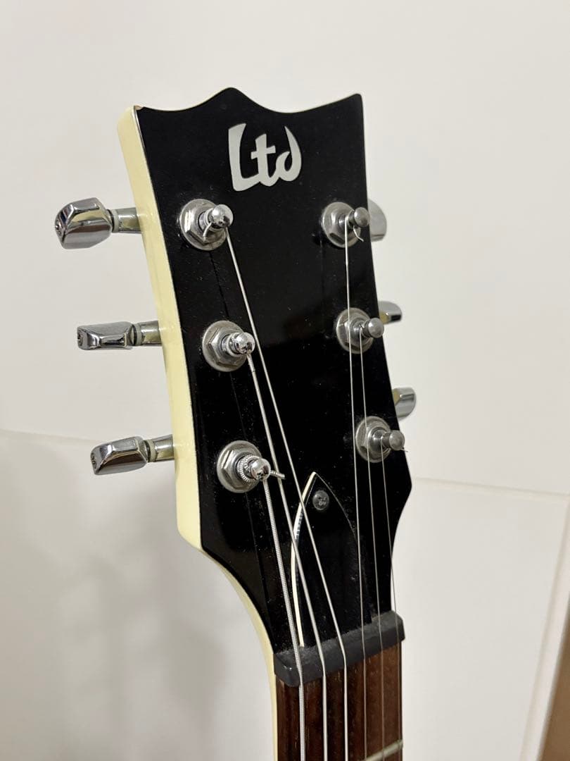 エレキギター LTD by ESP EC-50 ホワイト(ESPギターケース付)