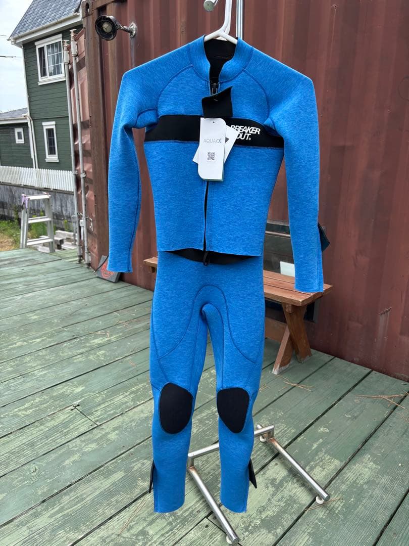 KIDS ウエットスーツ！BREAKER OUT セットアップ140cm