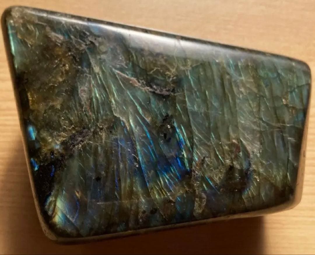 ✨本日限定セール✨ラブラドライト特大924g マダガスカル産 ブルーシラー磨き