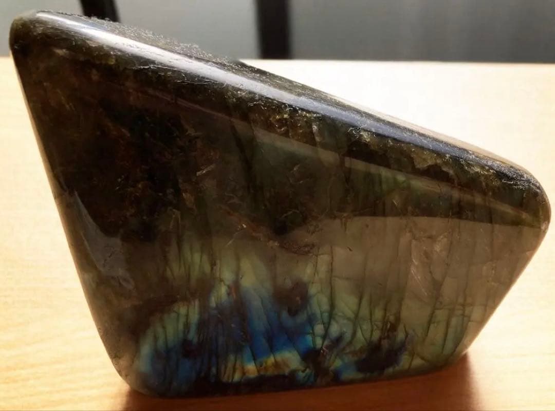 ✨本日限定セール✨ラブラドライト特大924g マダガスカル産 ブルーシラー磨き