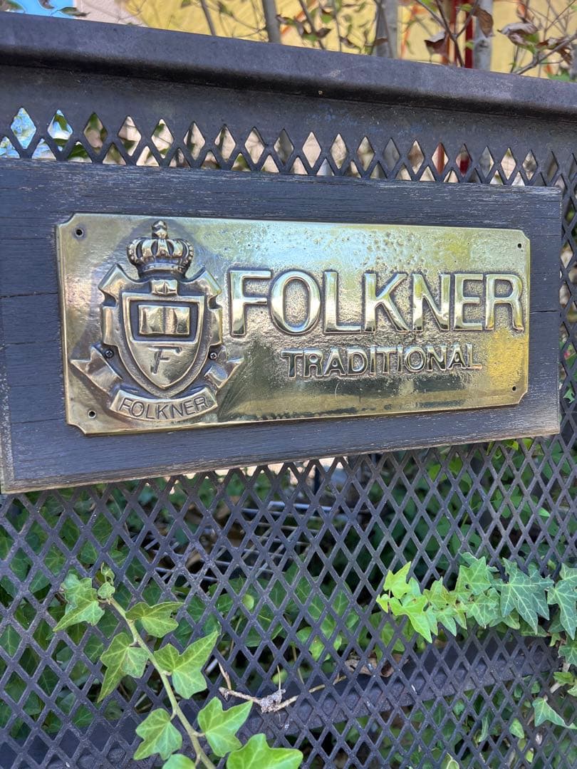 ヴィンテージ真鍮製オーナメントFOLKNER エンブレム 看板　used