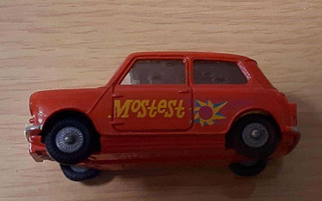 ポップアートミニミニカー