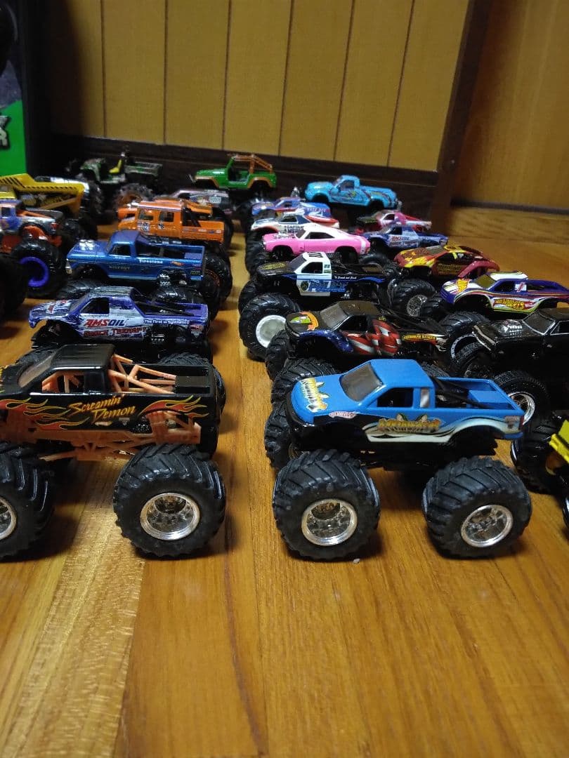モンスタートラック　超超得！！50台セット