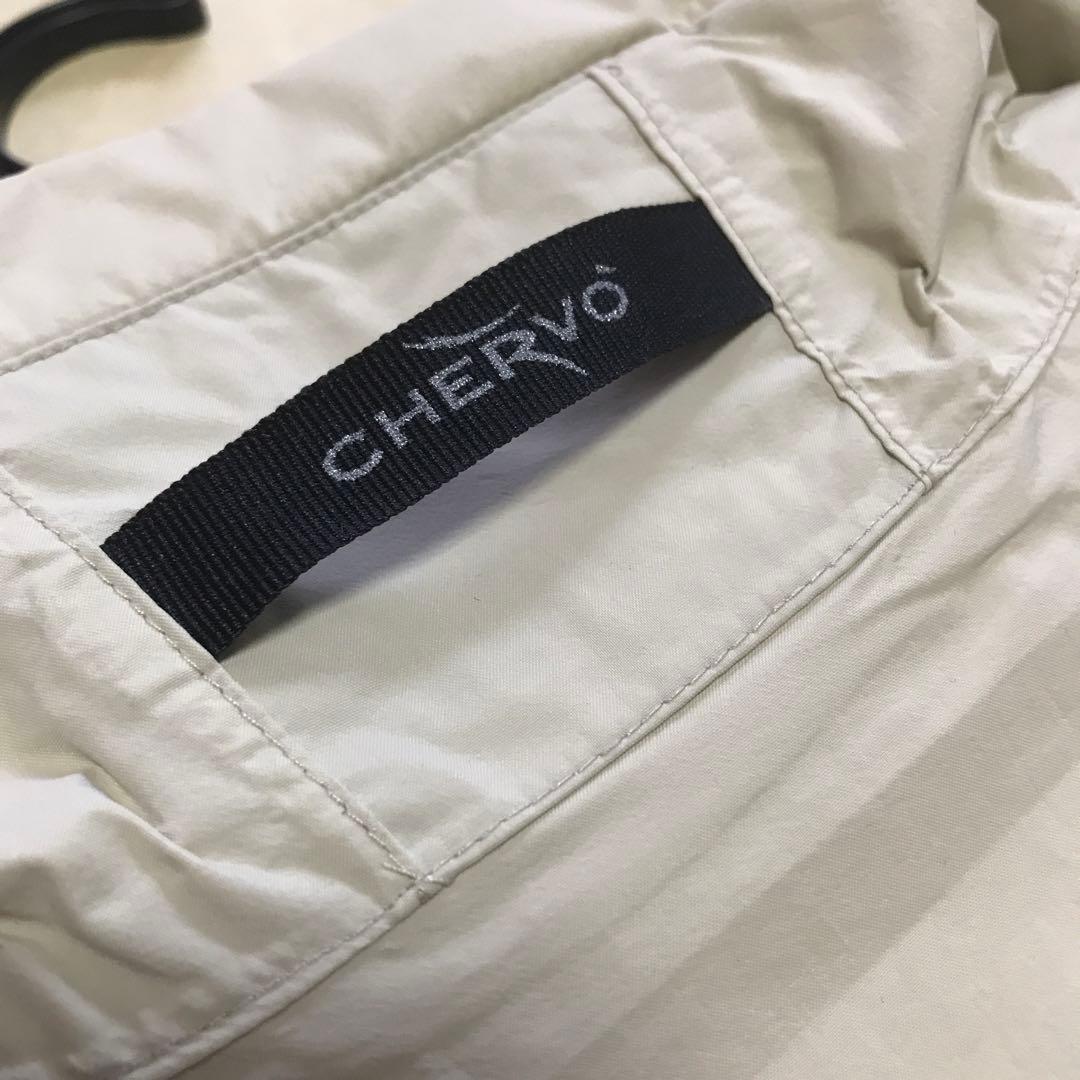 CHERVO ゴルフウエア　ベージュ　L 上下　セットアップ　防風　防水