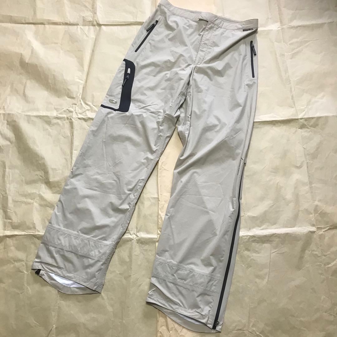 CHERVO ゴルフウエア　ベージュ　L 上下　セットアップ　防風　防水