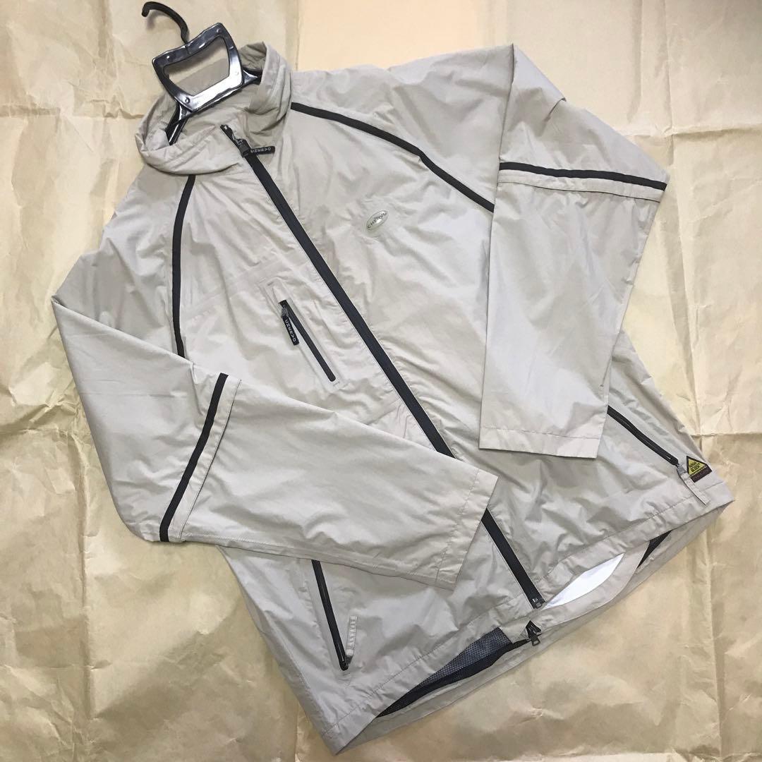 CHERVO ゴルフウエア　ベージュ　L 上下　セットアップ　防風　防水