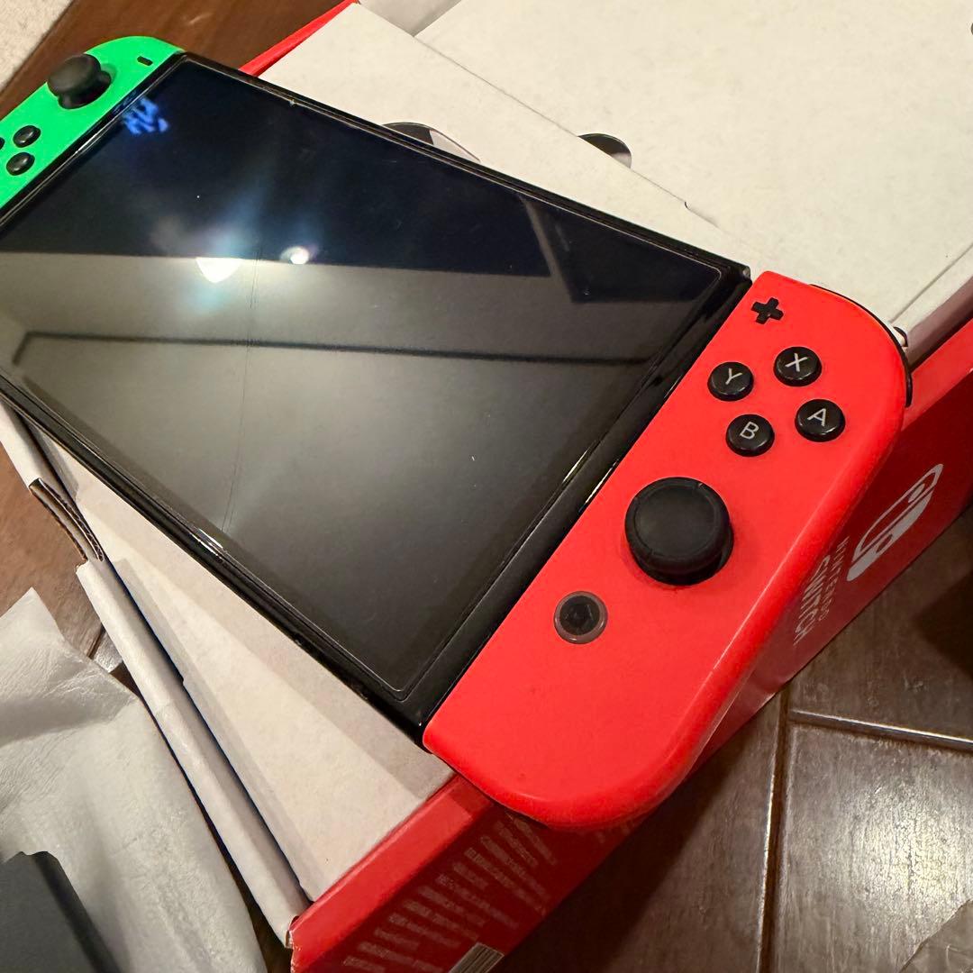 Nintendo Switch 本体 有機ELモデル ケース付き