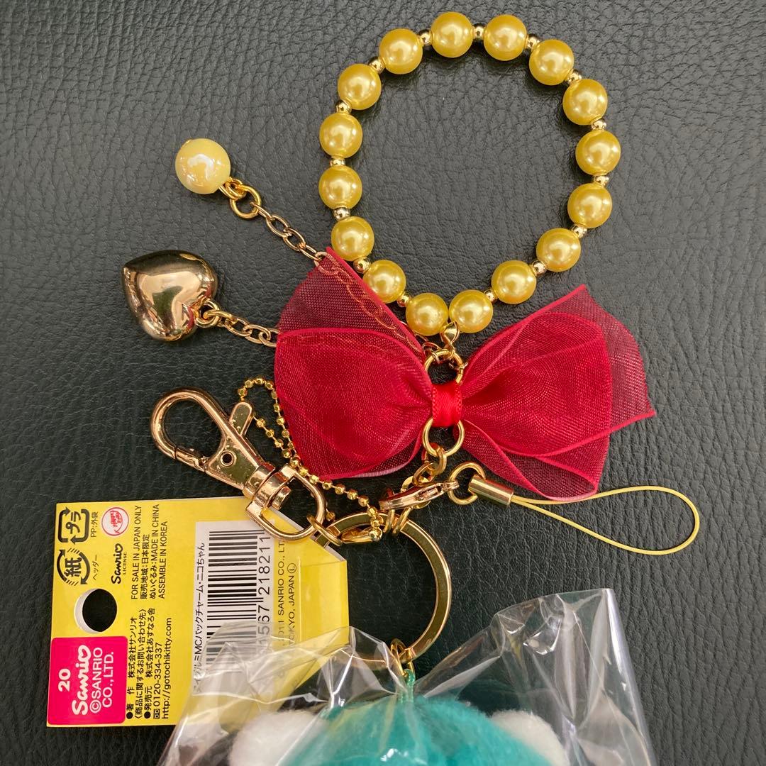 【非売品:激レア】ハローキティ キーホルダー　ニコちゃん杏林堂コラボ