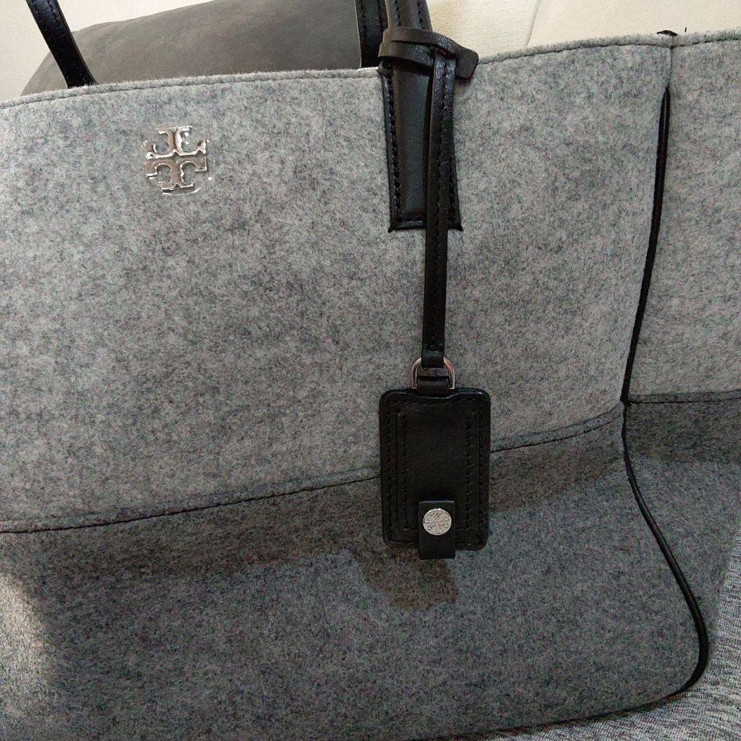 トリバーチ　小型犬用キャリーバック