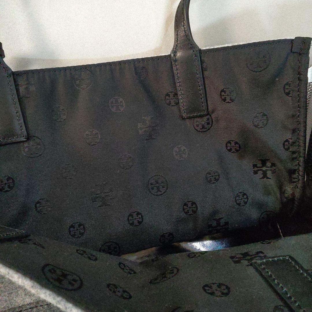 トリバーチ　小型犬用キャリーバック