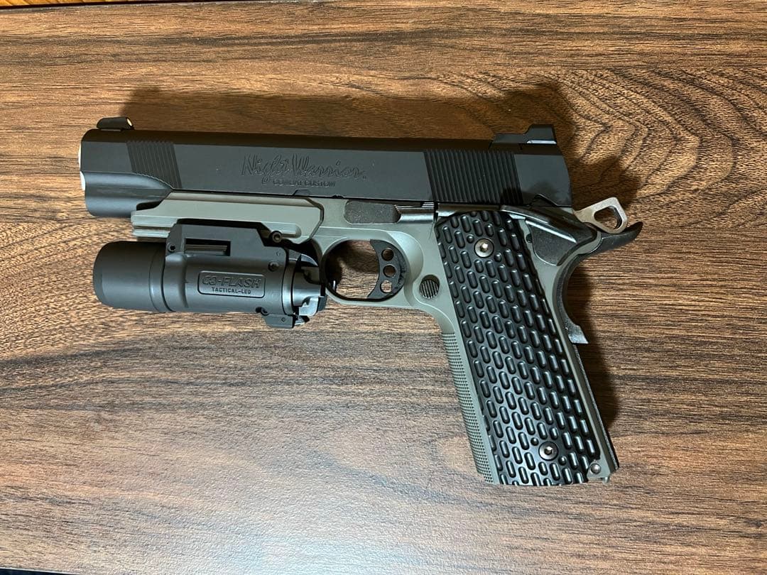 東京マルイ ナイトウォーリア コンバットカスタム 18歳以上ガスブロガン