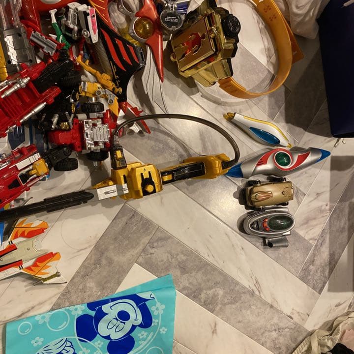 仮面ライダー、スーパー戦隊、ウルトラマンおもちゃ