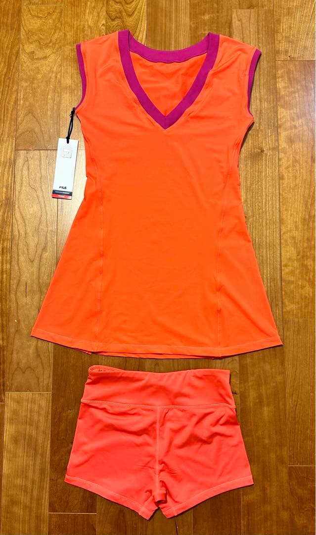 フィラ　ワンピース　テニスウェア