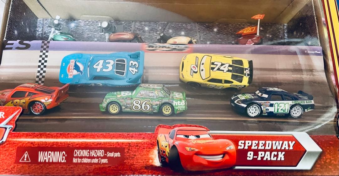 マテル　カーズ　スピードウェイ9パック