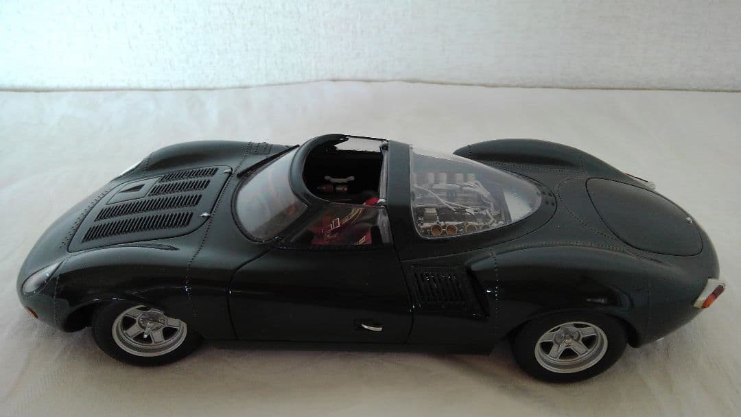 ミニカー JAGUAR  XJ13  1/18  Model Car