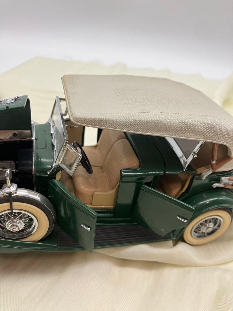 ダンバリー・ミント1932年型キャデラックV-16 スポーツフェートン ミニカー
