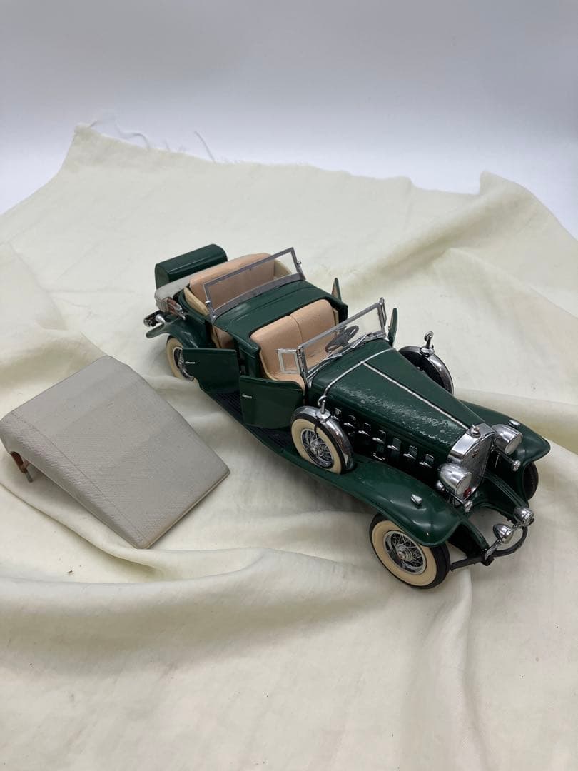 ダンバリー・ミント1932年型キャデラックV-16 スポーツフェートン ミニカー