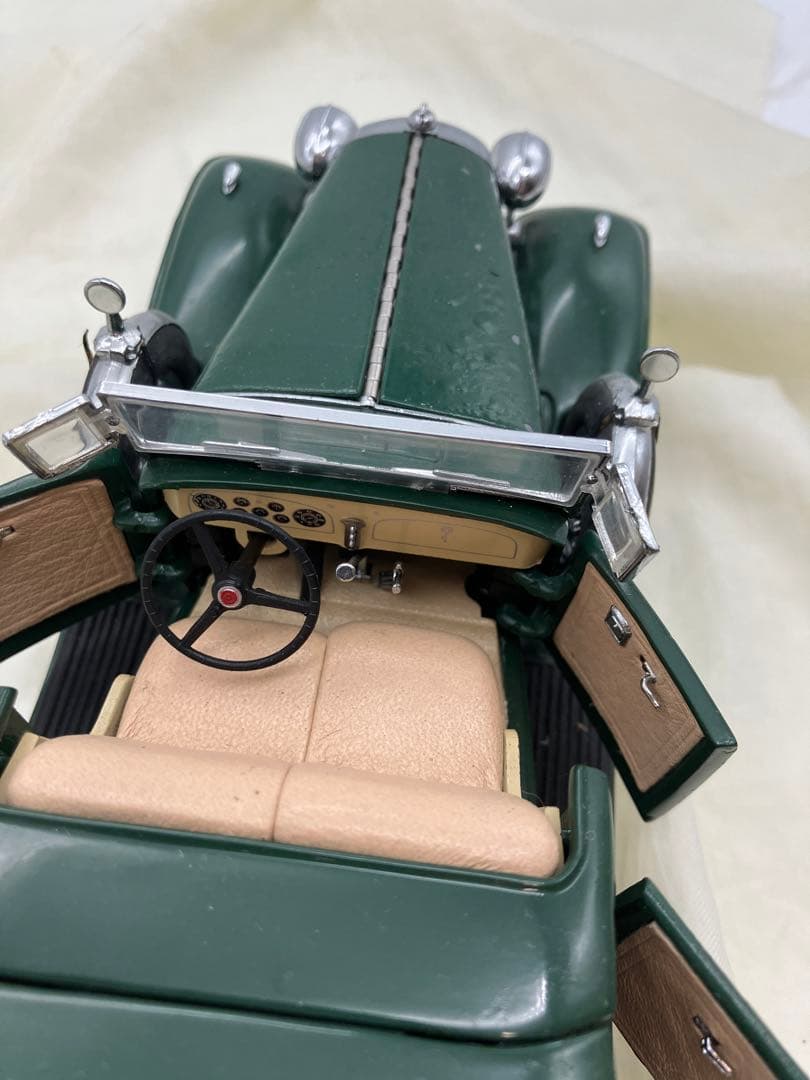 ダンバリー・ミント1932年型キャデラックV-16 スポーツフェートン ミニカー