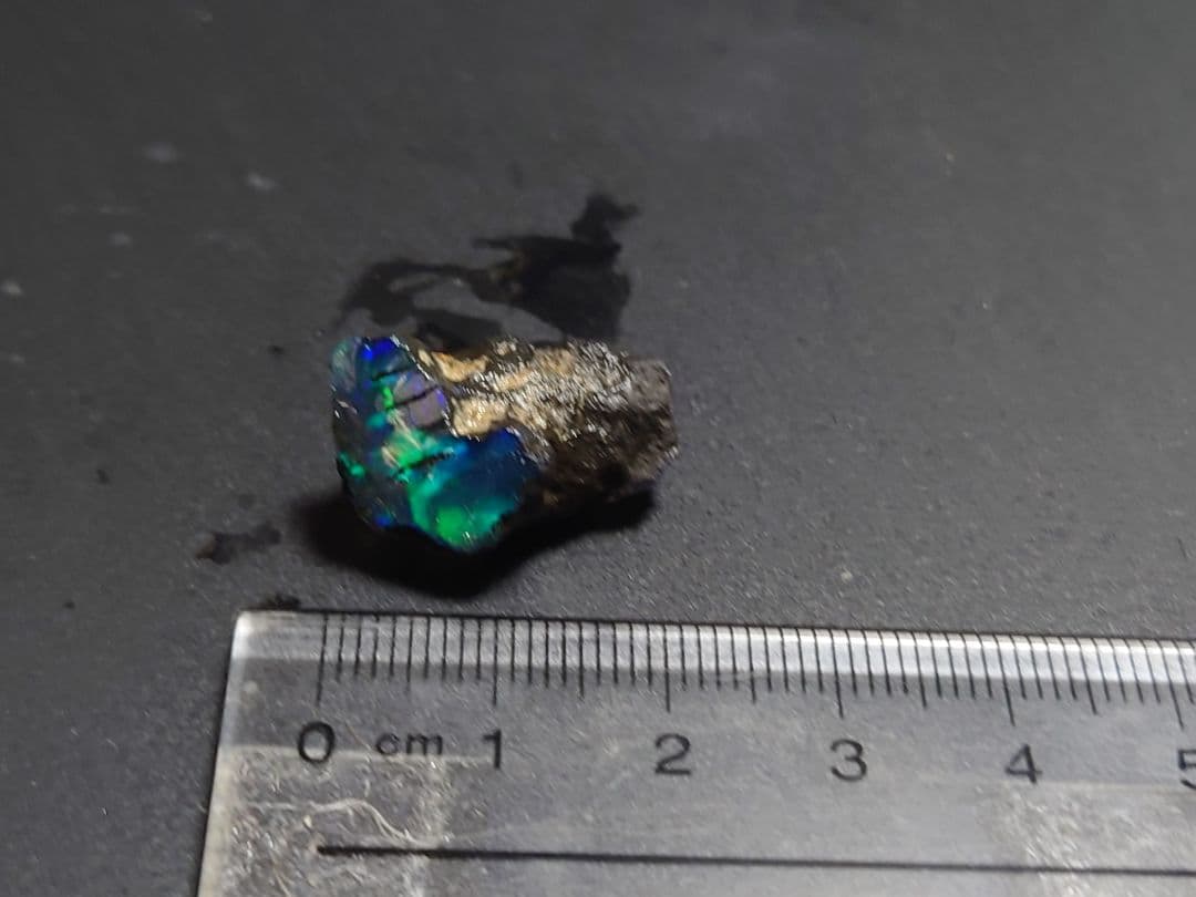 樹状突起　内包　エチオピアオパール　原石　鉱物標本